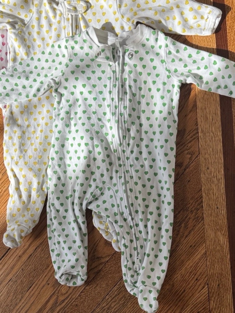 Roller Rabbit Infant Hearts Zipper Footies - Green